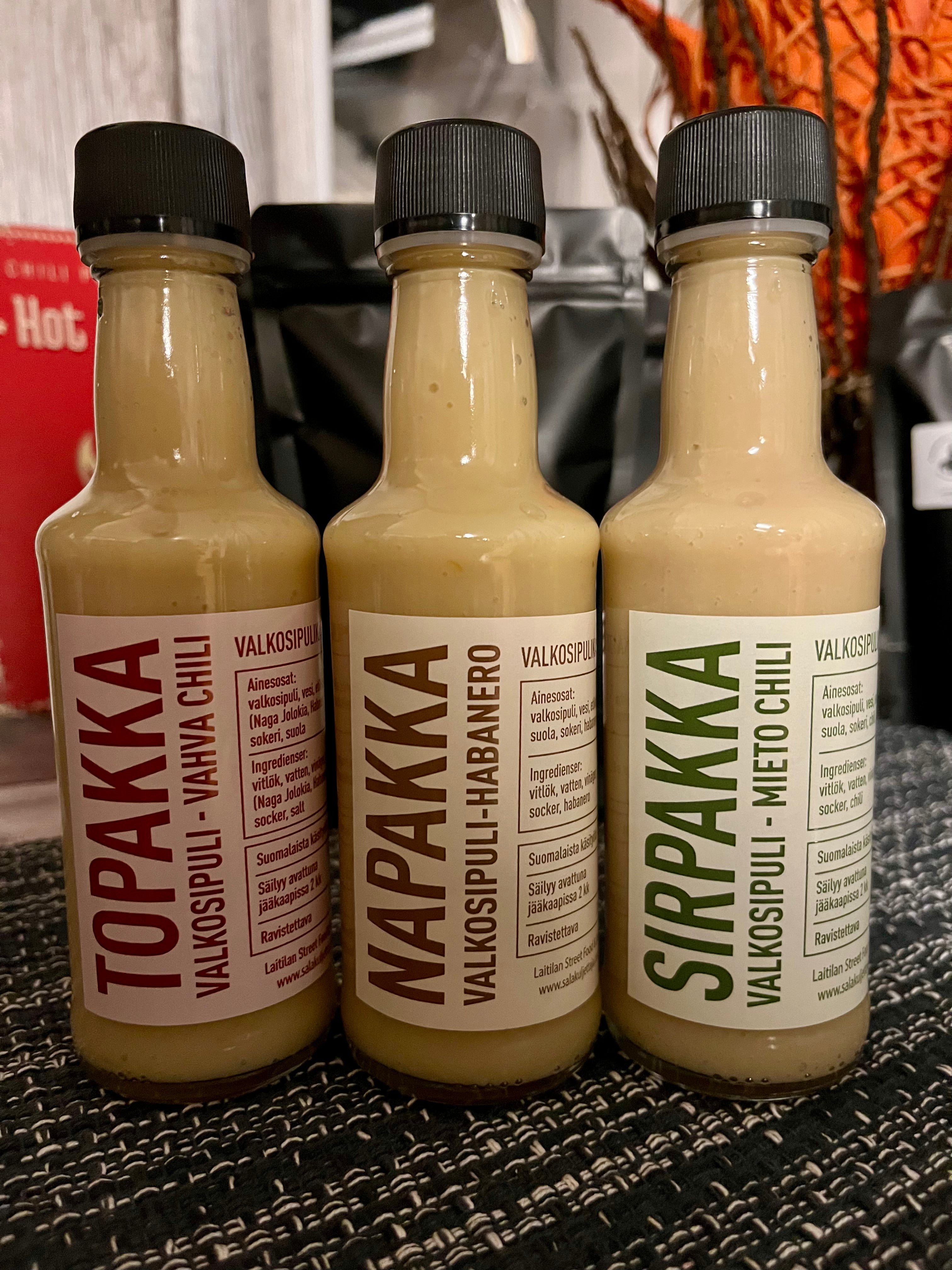 Topakka valkosipulikastike