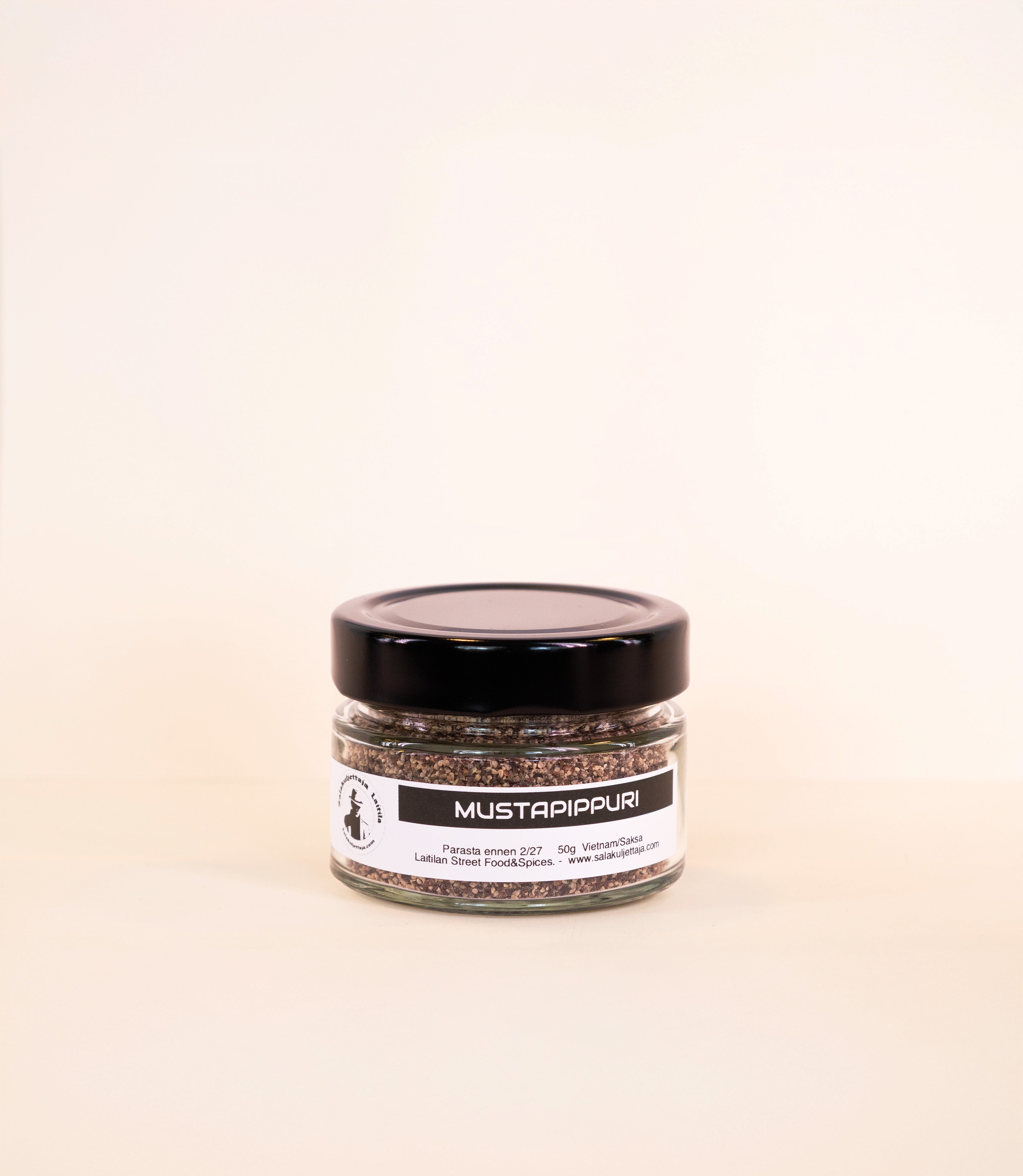 Black pepper, ground